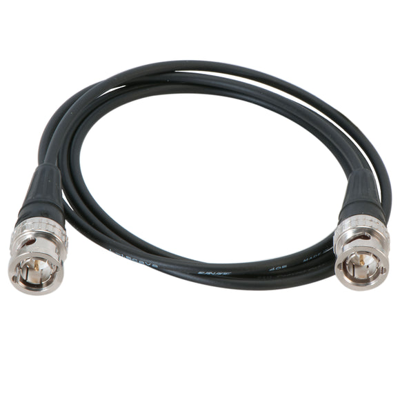 Mini BNC cable with boots